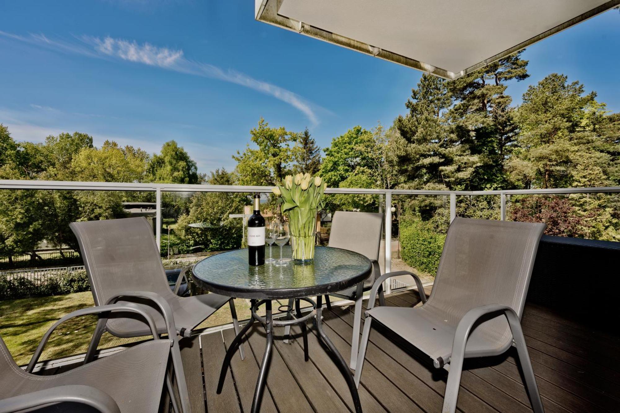 Blueapart Apartamenty Юрата Екстериор снимка