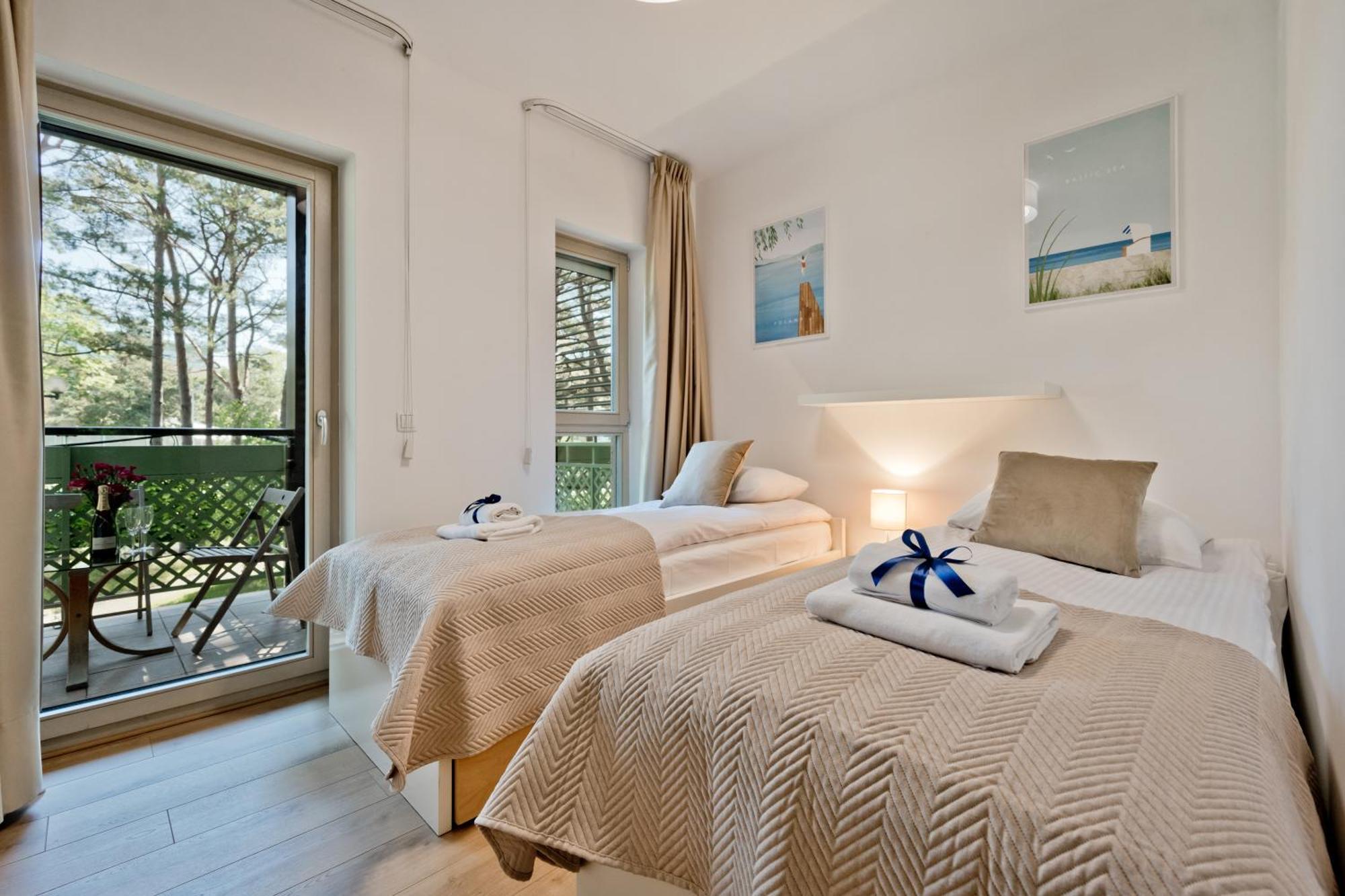 Blueapart Apartamenty Юрата Екстериор снимка